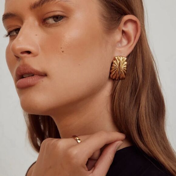 Vintage flower earrings M764 - Picture 1 of 5